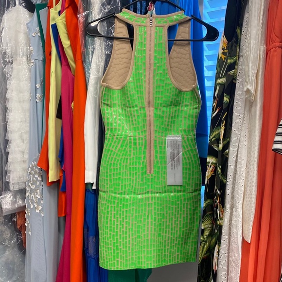 BCBGMaxAzria Vinyl Bodycon Dress Vibrant Green New - Picture 8 of 9